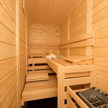 Duenenpalais App 19