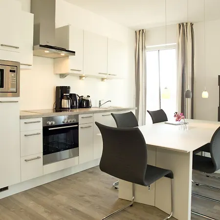 Duenenpalais App 19 *